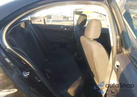 2017 Mitsubishi Lancer Es z USA, uszkodzony, nr VIN JA32U2FU7HU013754